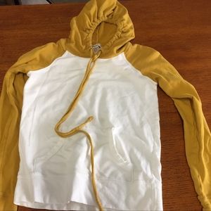 Adorable Hoodie in EUC (pick 3 items for $24)